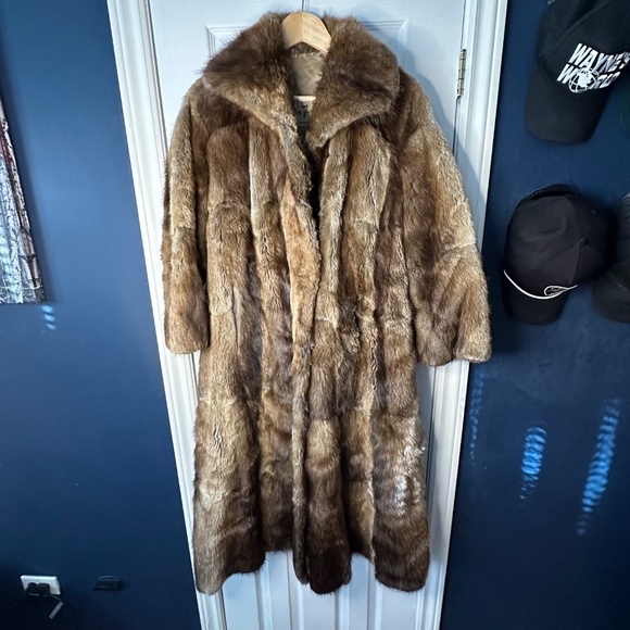 Vintage Fur Coat - Picture 2 of 16